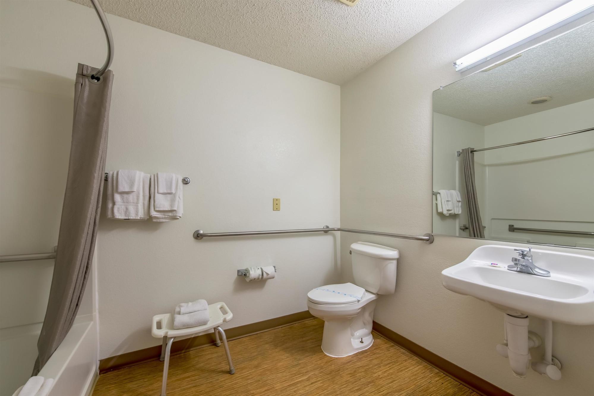 Motel 6 Indianapolis Carmel Экстерьер фото